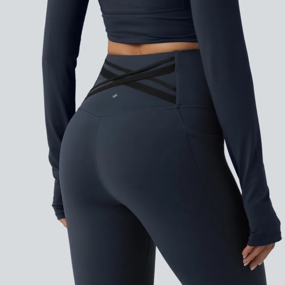 Halara Ultrasculpt™ Heat High Waisted Tummy Control Crossover Back Fleece Runnin